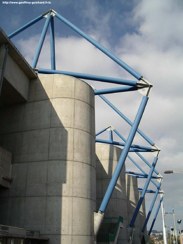 Piliers de la tribune Henri Point